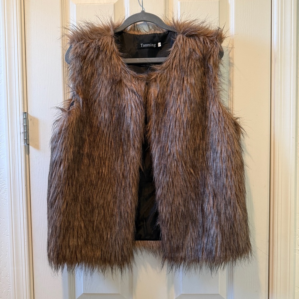 Tanming | Brown Faux Fur Vest | Women’s Large